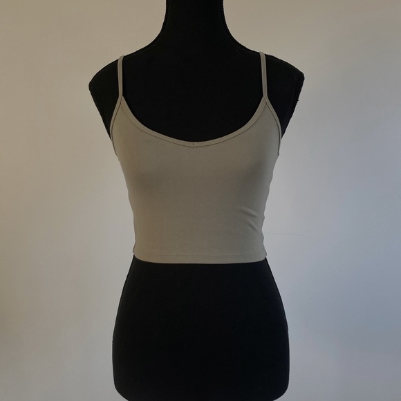 Aritzia Crop Top - Picture 1 of 8